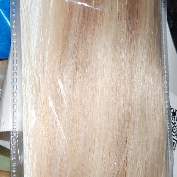 Remi Human hair 2 toned blonde tapes 22 in - Picture 2 of 5